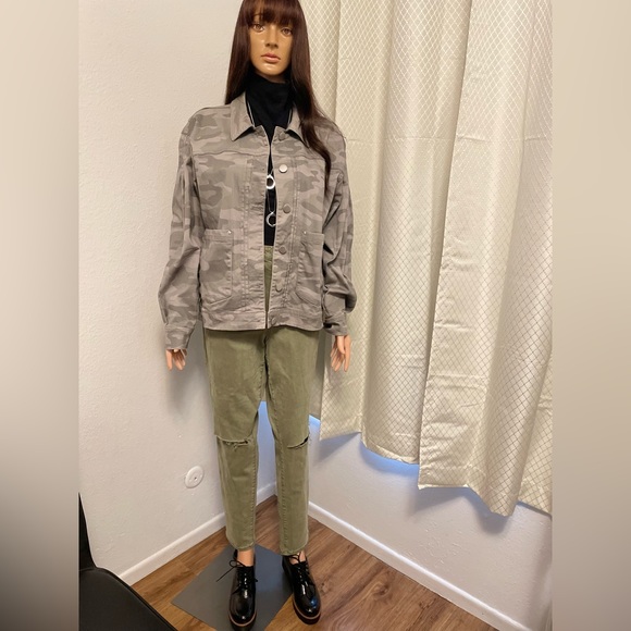 Democracy Camouflage Green Jacket - Picture 2 of 5